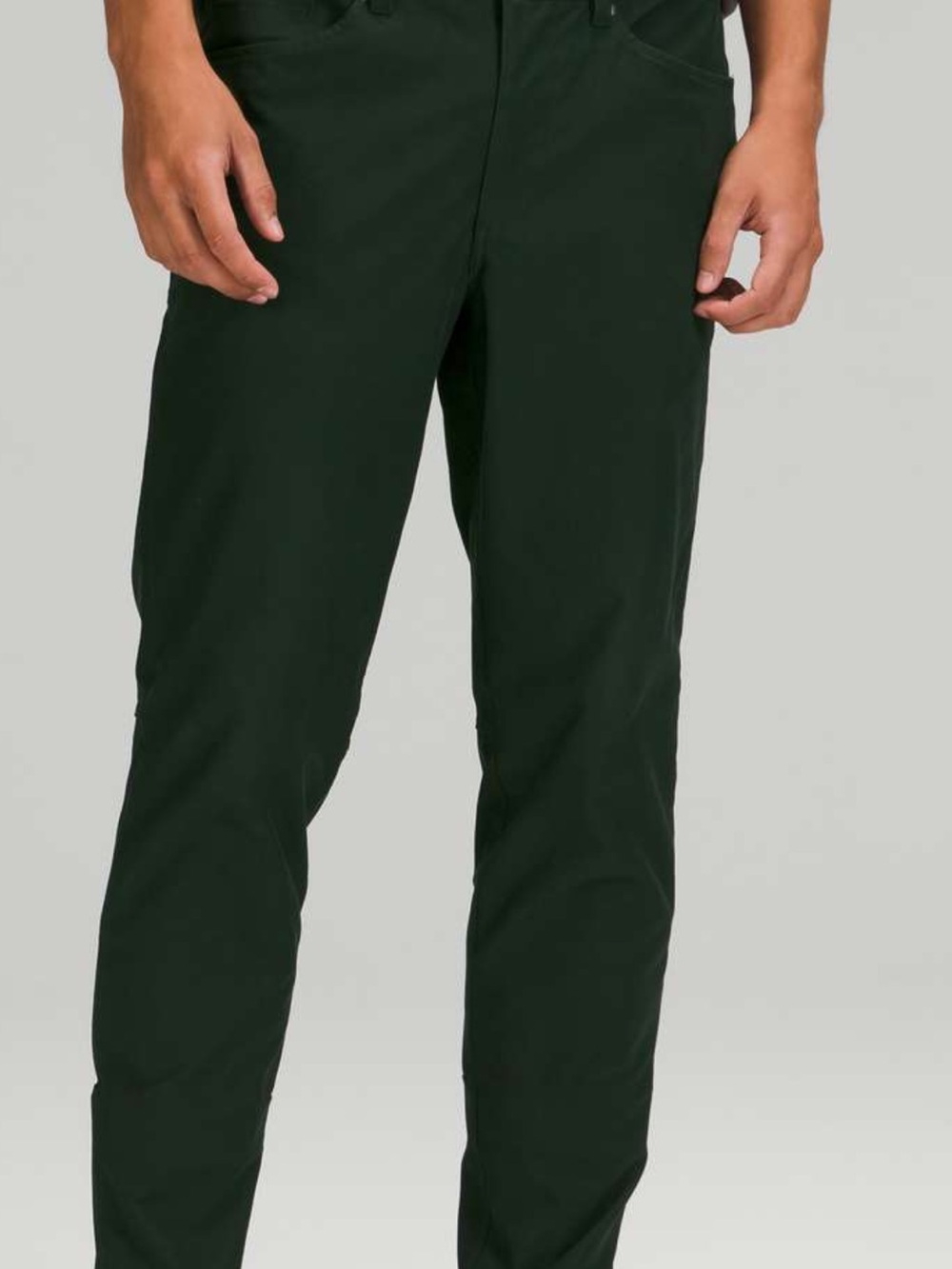 Lululemon ABC Pant Slim 34" Utilitech in
Rainforest Green